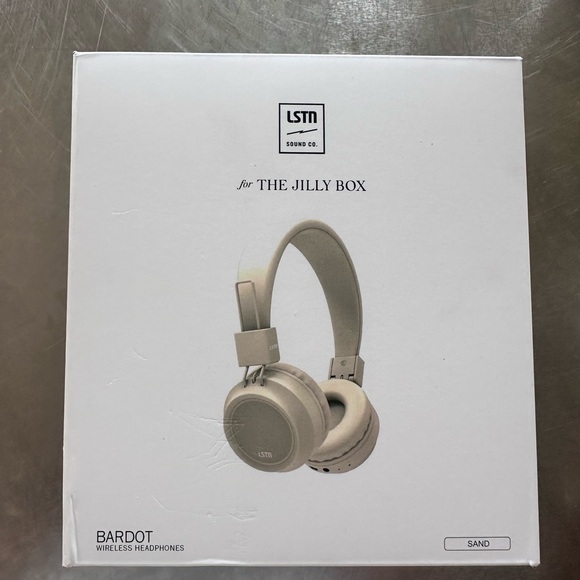 NWT, never used, received in 2024 Jilly Box - Picture 2 of 4